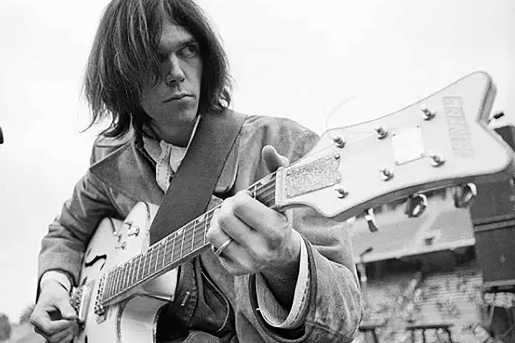 50 años de luto y canciones inolvidables: Neil Young revive “Tonight’s the Night” con una reedición única