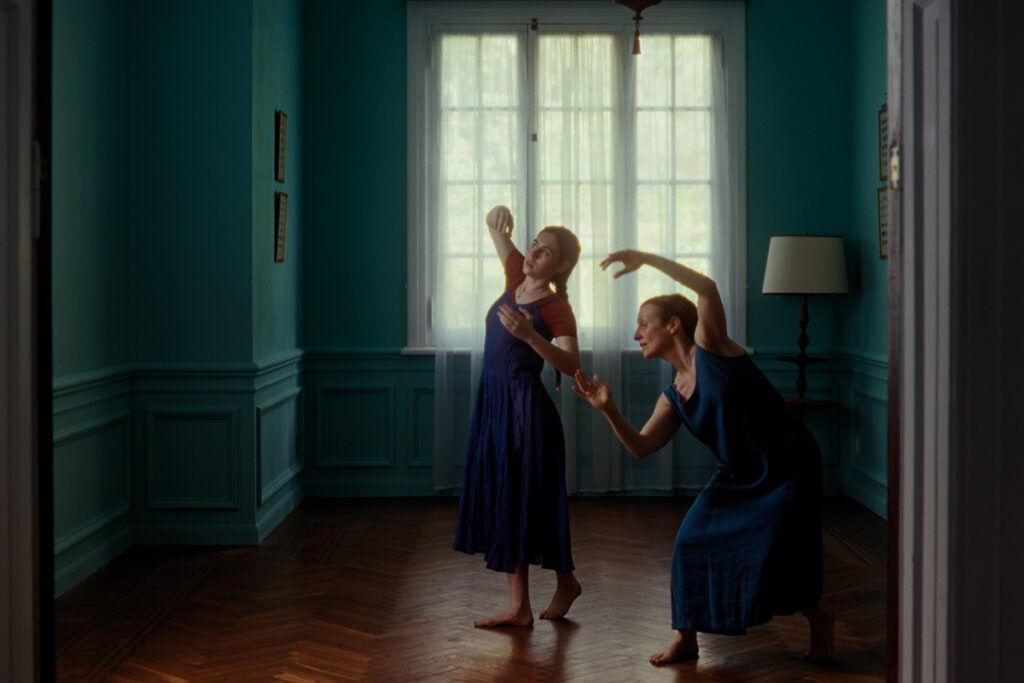 "Tres tiempos": una conexión profunda entre abuelas, madres y nietas en un relato único