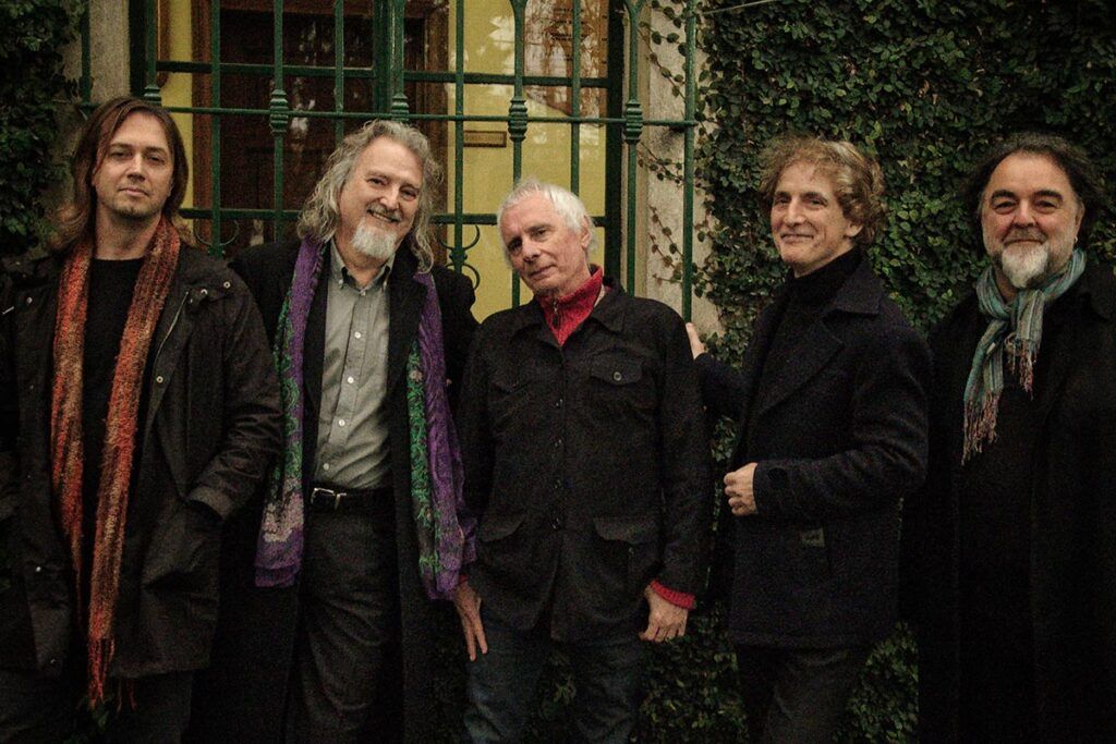 "Corre hacia tu vida", el segundo disco de Trigémino con el que la banda de culto de los 70 vuelve a las andadas