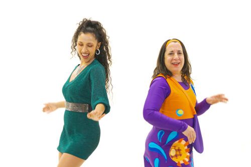 Canticuénticos y La Delio Valdez lanzan una sorprendente versión del clásico “Cumbia del Monstruo”