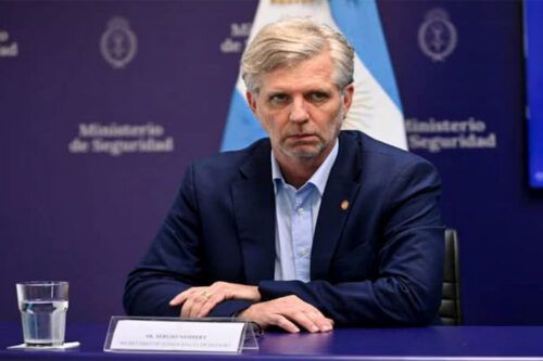 El Gobierno amplió por decreto el presupuesto de la SIDE en 26 mil millones de pesos