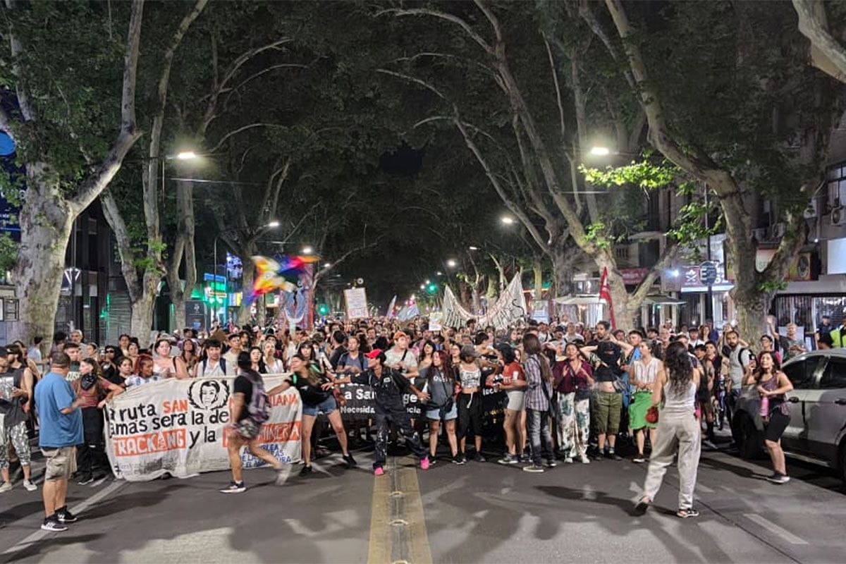Protestas contra la megaminería en Mendoza: la policía provincial reprimió y detuvo manifestantes