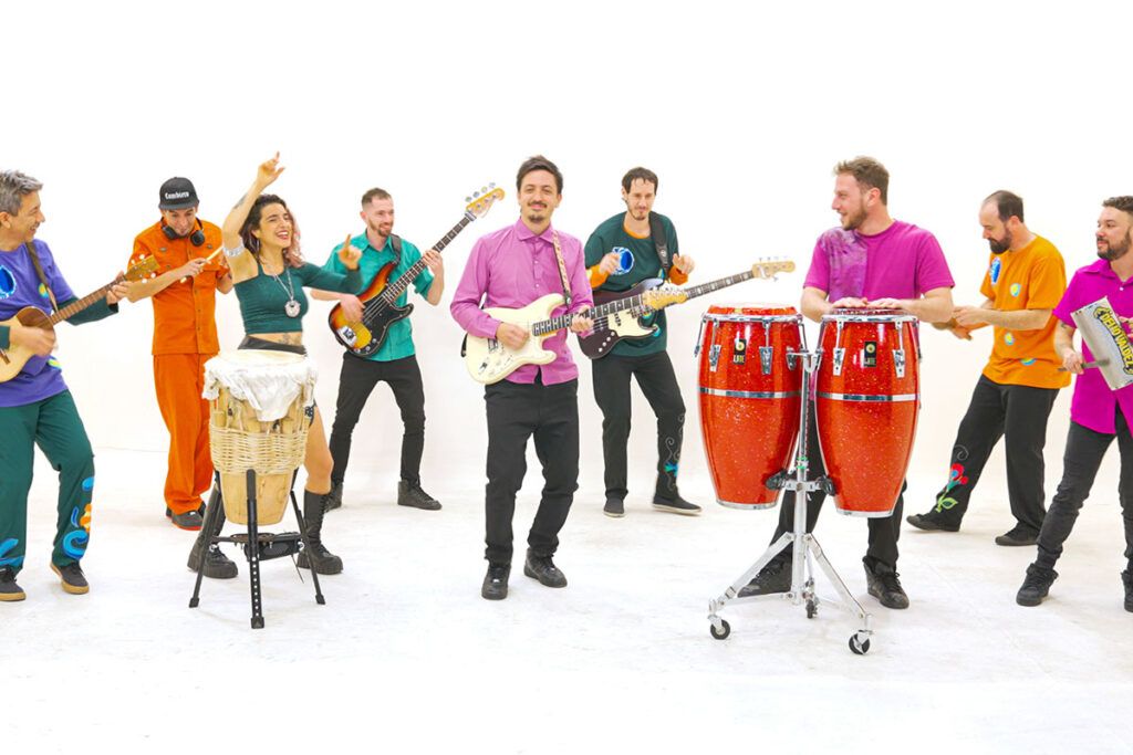 Canticuénticos y La Delio Valdez lanzan una sorprendente versión del clásico “Cumbia del Monstruo” 1 Canticuénticos y La Delio Valdez lanzan una sorprendente versión del clásico “Cumbia del Monstruo”