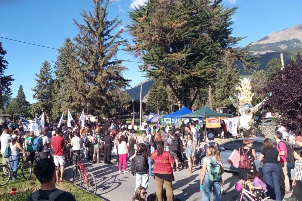 Los trabajadores marcharon contra la reforma laboral en las ciudades patagónicas