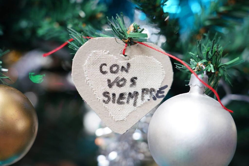 Rezo por vos: oración ecuménica por la salud y la libertad de Cristina en el Otamendi