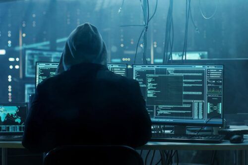 Investigan una presunta filtración masiva de datos personales de argentinos en la “dark web”