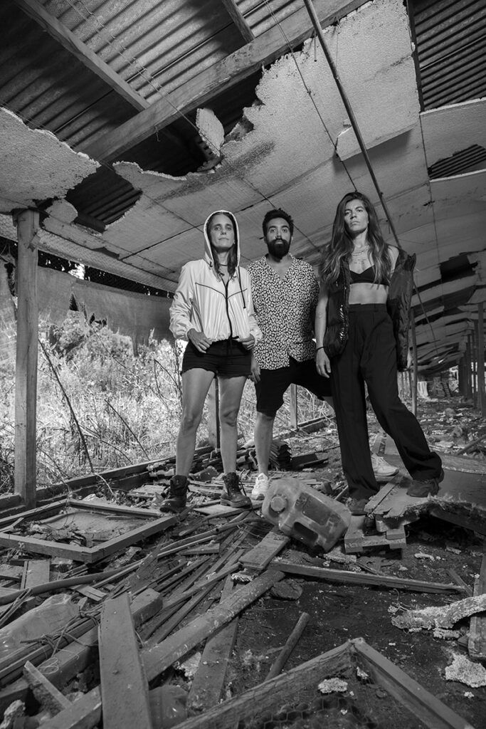 Eruca Sativa convierte la rabia y la ternura en un lenguaje universal con “A tres días de la Tierra”