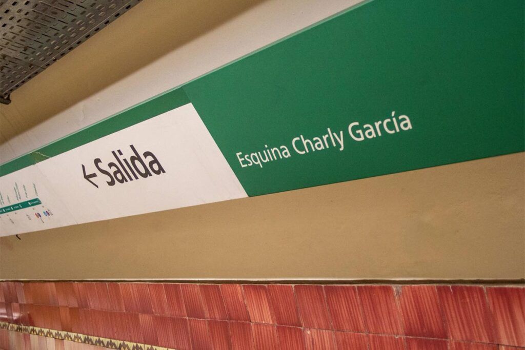 Charly García ya tiene su propia esquina y estación de subte