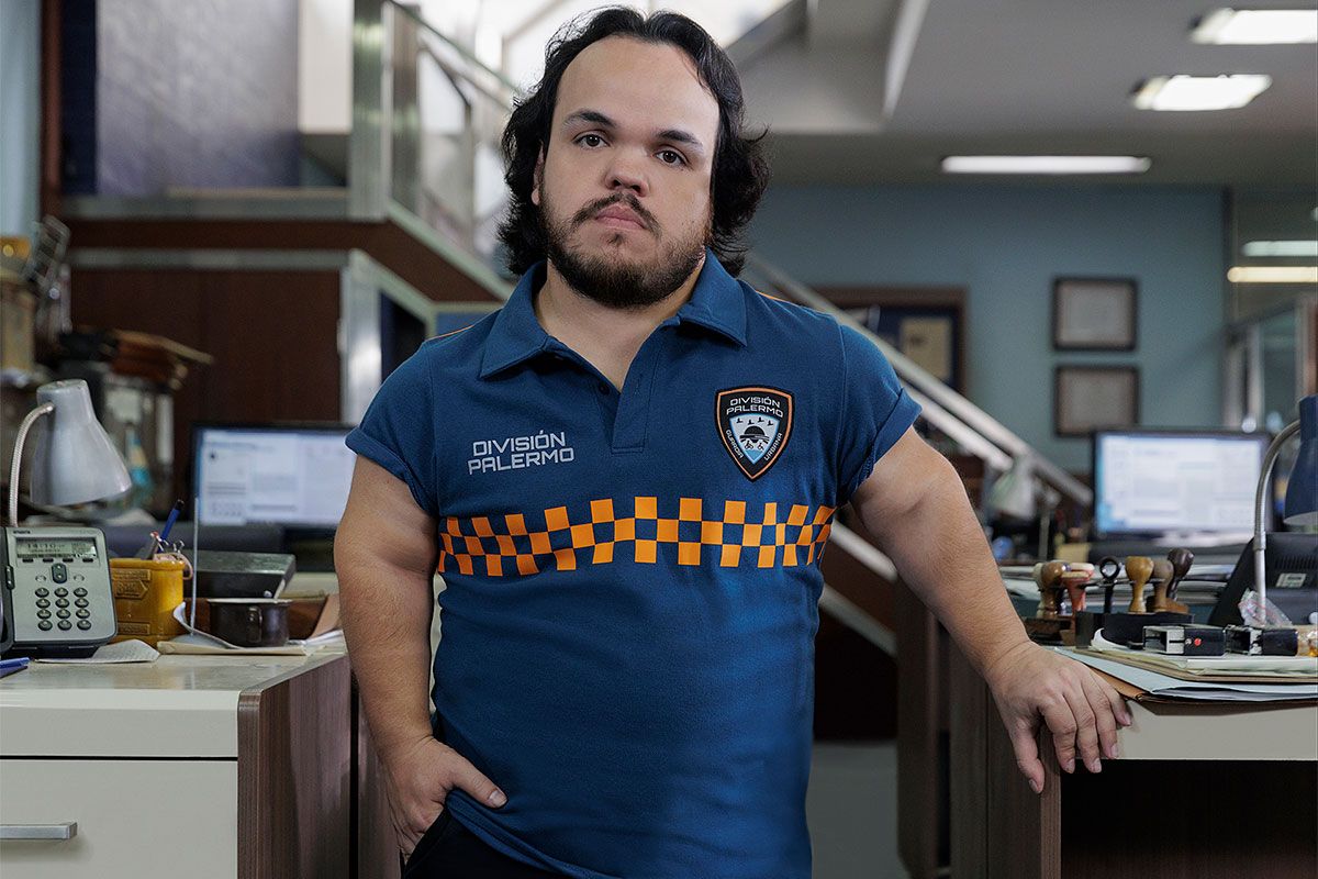 Ping pong con Hernán Cuevas: “Mi fantasía sexual es Raúl Julia”