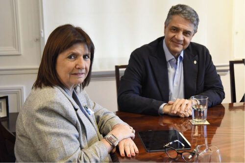 Jorge Macri intenta resistir la posible fuga de legisladores a La Libertad Avanza