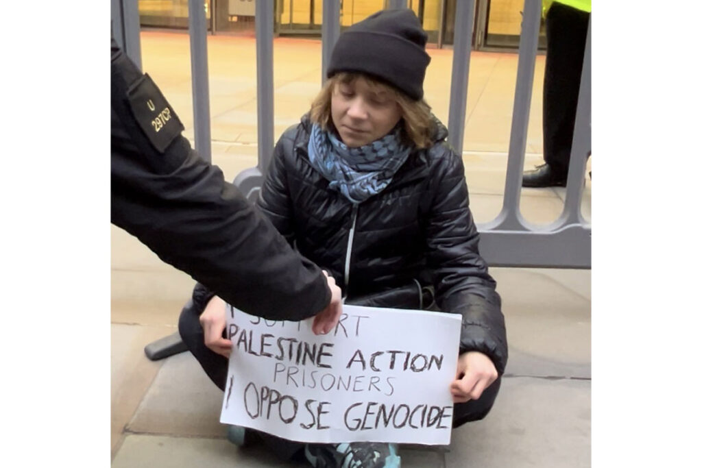 Greta Thunberg fue detenida en Londres por apoyar la causa palestina