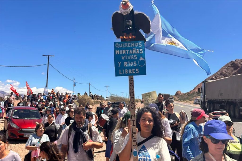 Crónica en la Mendoza minera: "Queda en nuestras manos dar la lucha en la calle" 4 Crónica en la Mendoza minera: "Queda en nuestras manos dar la lucha en la calle"