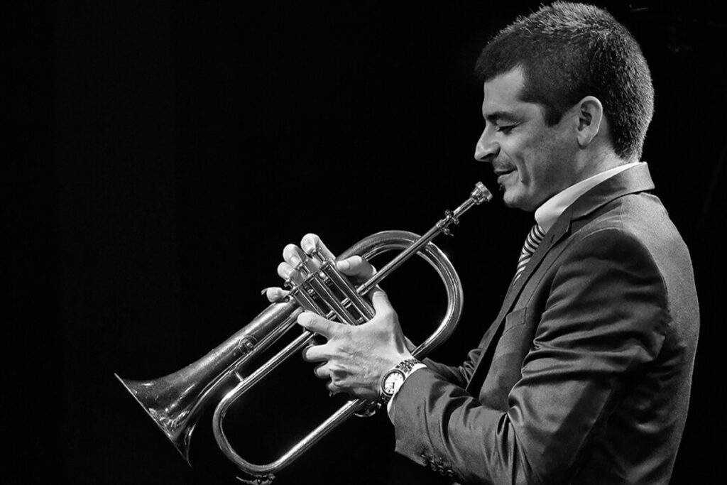 Agenda de espectáculos con lo mejor de la semana: Ricky Gervais, Bob Esponja, Todos Tus Muertos, DJs y mucho más