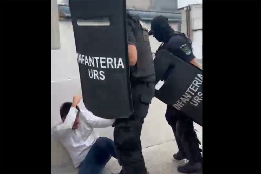Brutal represión policial a trabajadores bancarios en Tucumán