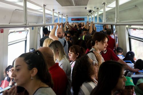 La crisis del tren Sarmiento: “Es normal que pase algo, parece a propósito”