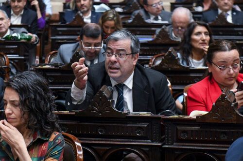 El peronismo destaca que el Presupuesto de Milei «no le da nada a los gobernadores»