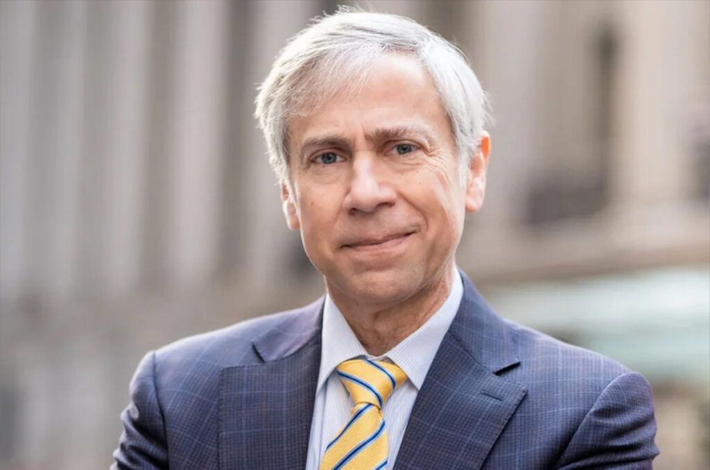 Maduro contrató a Barry Pollack, el abogado que defendió a Julian Assange en Estados Unidos 1 Maduro contrató a Barry Pollack, el abogado que defendió a Julian Assange en Estados Unidos