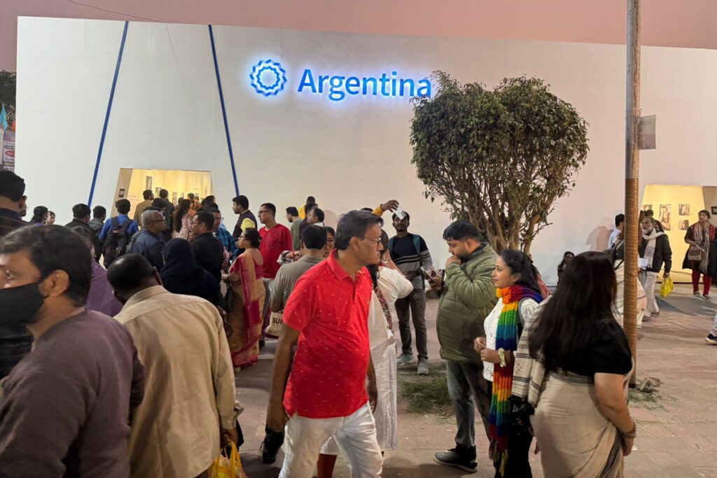 El Pabellón Argentino en la Feria Internacional del Libro de Calcuta, una muestra que va desde Borges y Cortázar a Maradona y Messi