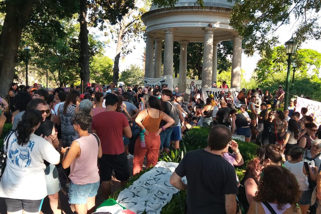 Asamblea Abierta hacia el 7F: “¡Acá no sobra nadie! ¡Ninguna vida es descartable!”
