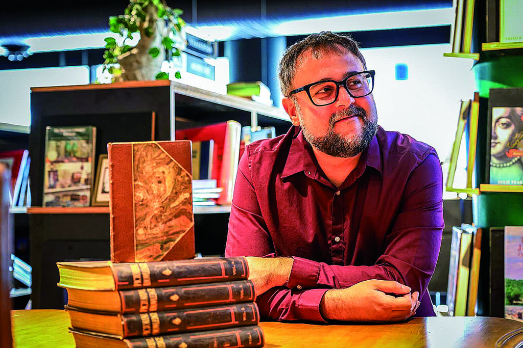 Fabricio Tocco: “Mi novela tiene autobiografía y también ficción”