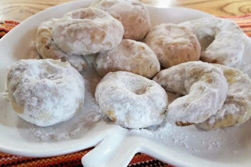 Las famosas kourabiedes, deliciosas masitas griegas que preparaba la guiaguiá