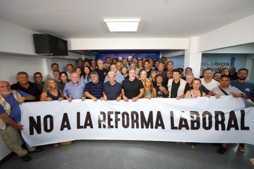 Nuevo agrupamiento de sindicatos plantea movilizaciones en Córdoba y Rosario contra la reforma laboral
