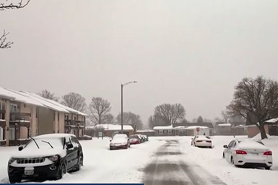 Ola de frío extremo en EE UU: medio país en estado de emergencia, récord de vuelos cancelados y pronostico de -45°