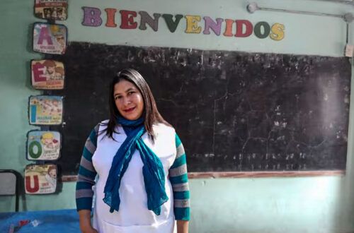 Una maestra rural argentina fue elegida entre los finalistas del premio al mejor docente del mundo