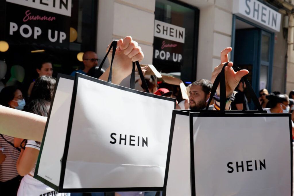 Los costos sociales de la avalancha de ropa importada