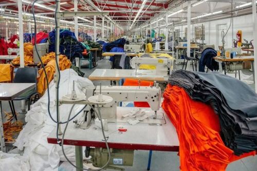 La actividad económica cayó 2,6% en febrero y registró el peor resultado de la era Milei