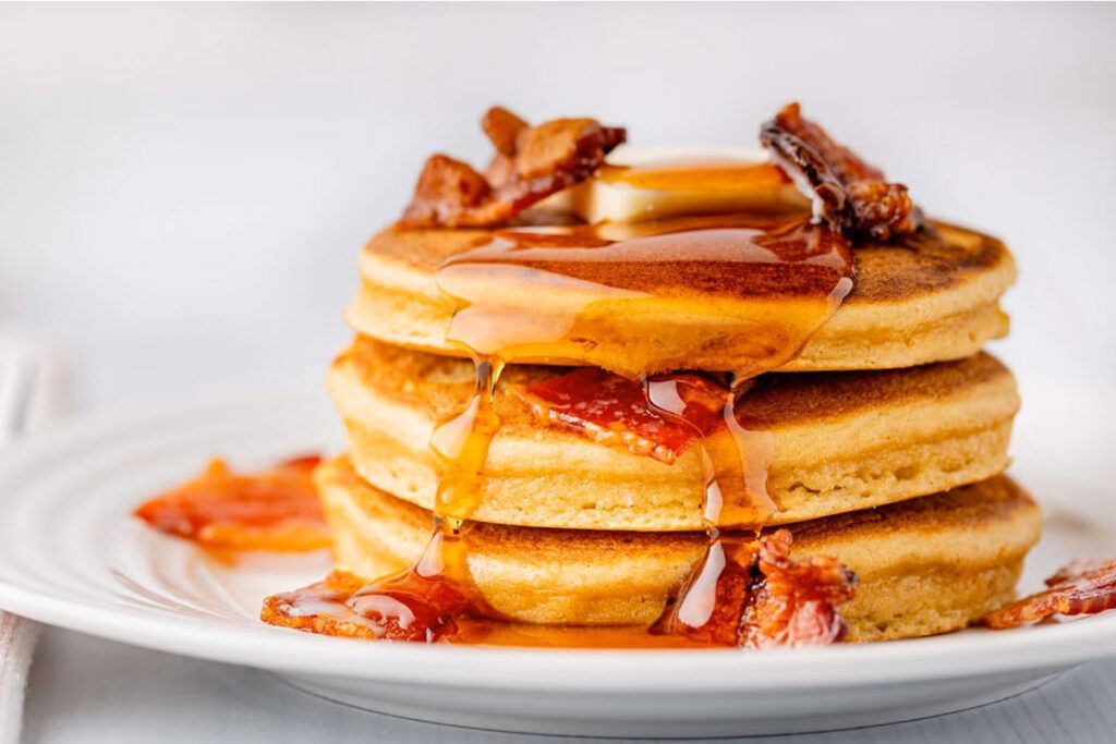 A revolear el cucharón, saltar al vacío y dar vueltas en el aire: vamos a cocinar panqueques