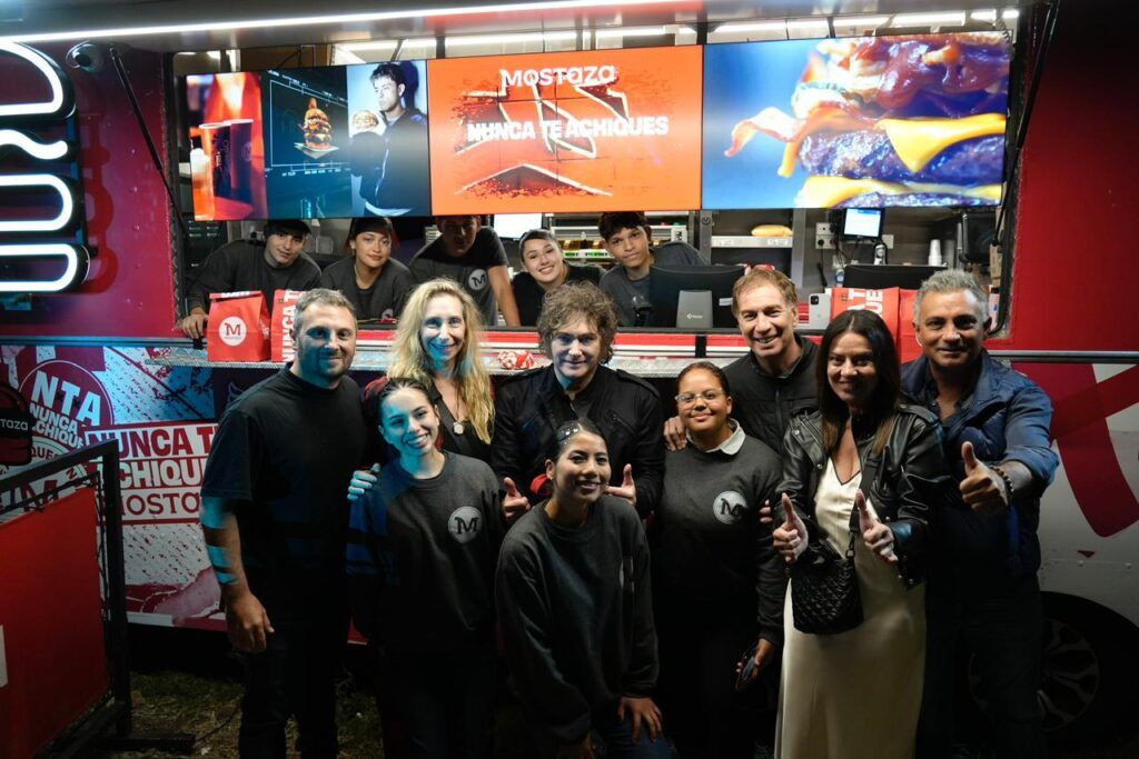 La militancia libertaria rechaza a Pareja pese a la orden de no confrontar y hace tambalear su sueño de gobernar la Provincia 1 La militancia rechaza la figura de Sebastián Pareja y tambalea su sueño de gobernar PBA