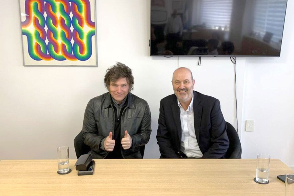 En medio de los cruces con el gobierno, Techint analiza denunciar dumping tras perder la licitación de los caños 2 En medio de los cruces con el gobierno, Techint analiza denunciar dumping tras perder la licitación de los caños