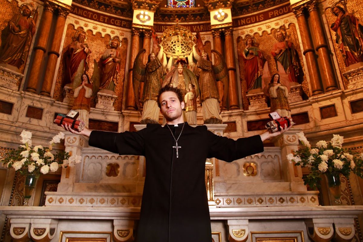 Wos le pone la cara a «Magnetizado»: la historia de amor, fe y violencia inspirada en el libro de Carlos Busqued