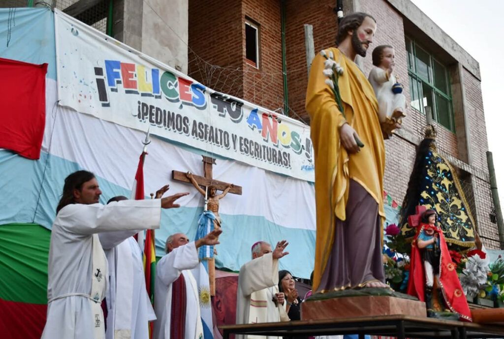 Daniel Echeverría: “Nuestros barrios están detonados de pobreza y consumo, sin derecho a la tierra y al trabajo”