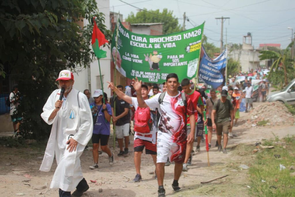 Daniel Echeverría: “Nuestros barrios están detonados de pobreza y consumo, sin derecho a la tierra y al trabajo”