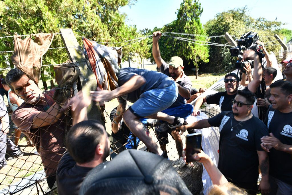 Fate, la punta del iceberg: el 62% de los conflictos laborales en la era Milei fueron en la industria 3 Fate, la punta del iceberg: el 62% de los conflictos laborales en la era Milei fueron en la industria