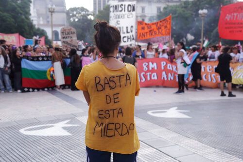 Los retrocesos en políticas de género convocan a los transfeminismos a las calles