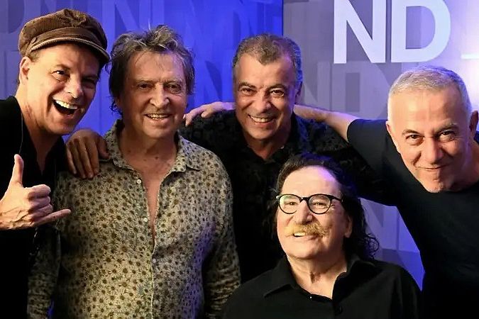 Charly García y Andy Summers, cara a cara: encuentro, fotos y un cruce que hizo historia 1 Charly García y Andy Summers, cara a cara: encuentro, fotos y un cruce que hizo historia
