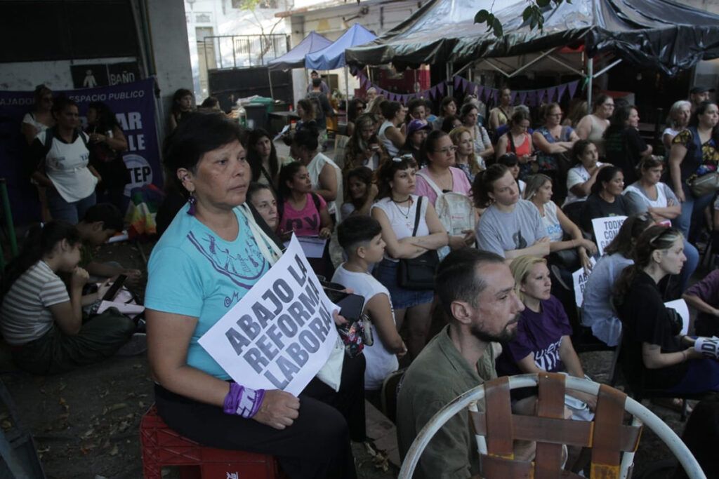 8M: in the face of adjustment, feminist workers take the reins of resistance