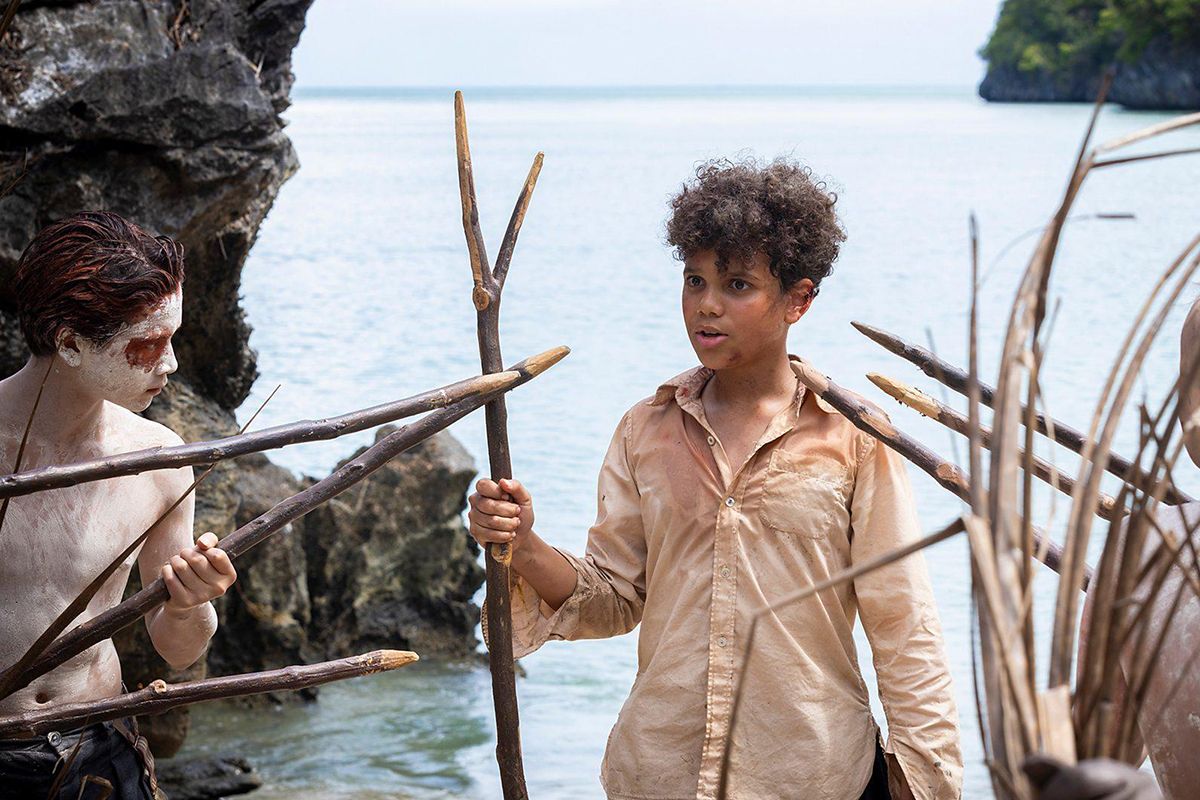 El creador de «Adolescencia» adapta «El señor de las moscas»: la BBC estrena la primera serie basada en la famosa novela