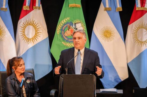 Llaryora abrió el año legislativo y la iniciativa política para retener la gobernación en 2027