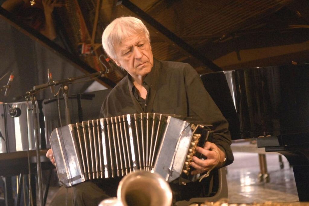 Murió Michel Portal, el músico que reinventó el jazz europeo
