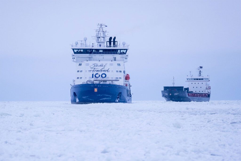 Eran pocos... y apareció la Finlandia de los rompehielos ideales para surcar el Ártico