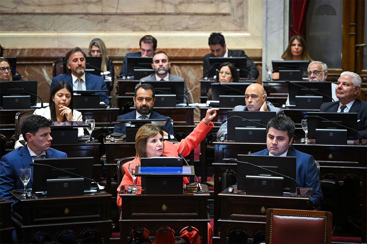 El gobierno consiguió dictamen y la reforma laboral se volverá a tratar en el Senado el próximo viernes