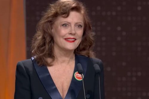 Susan Sarandon ganó el Goya Internacional y rechazó «este mundo dominado por la violencia y la crueldad”