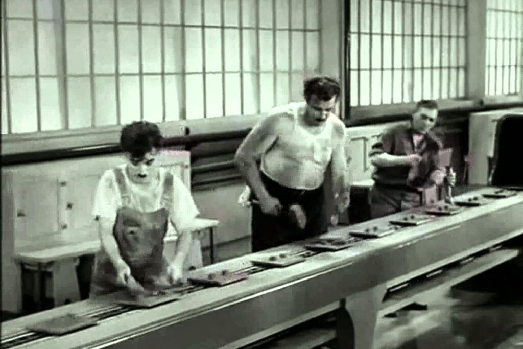 “Tiempos modernos”: la obra maestra de Chaplin que denuncia lo que hoy es el sueño húmedo del mileismo
