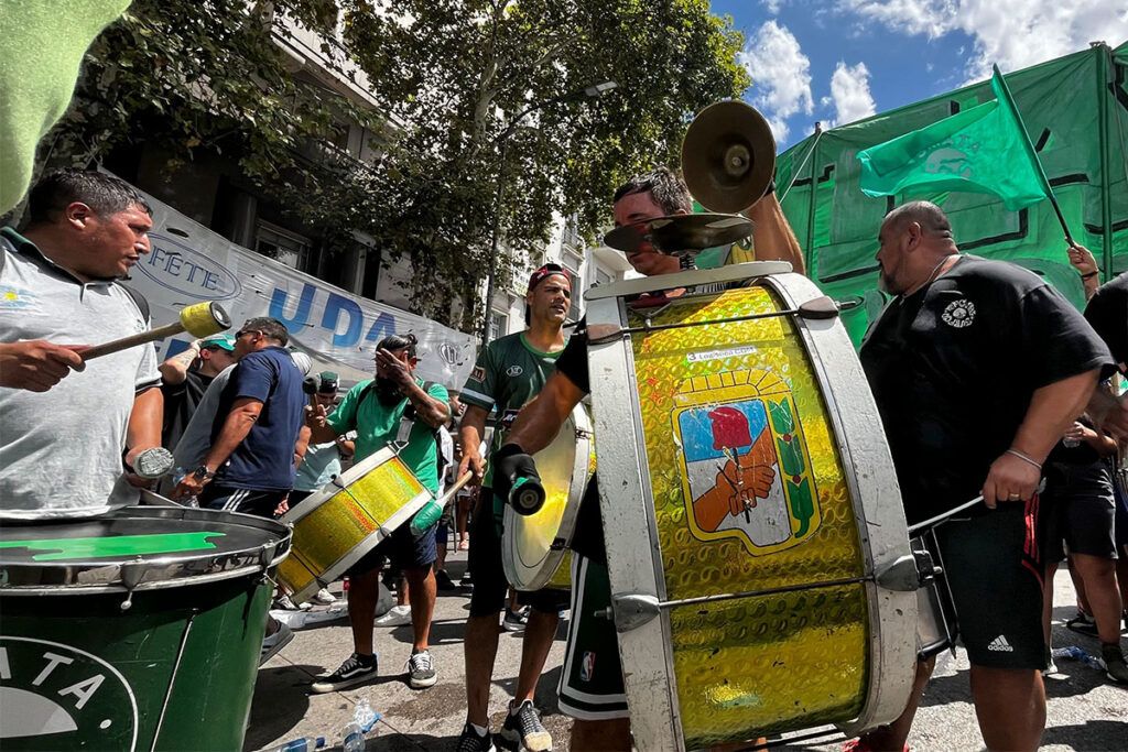 No es reforma, es esclavitud y represión: crónica del gas, las balas y la subasta de derechos