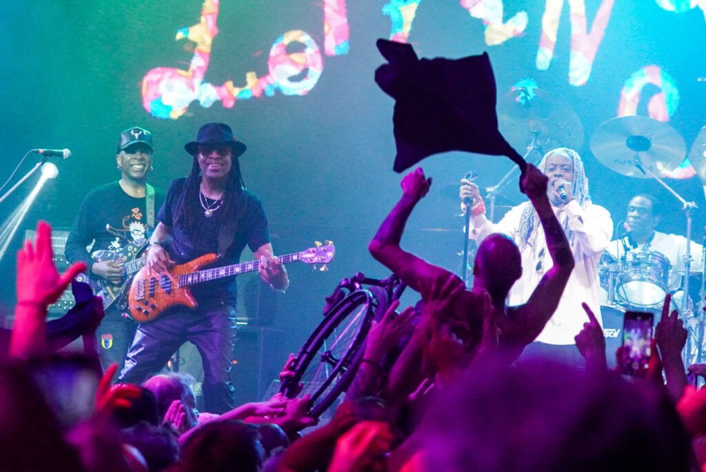 Algunas observaciones sobre el show de Living Colour en C Art Media y su revolución inconclusa