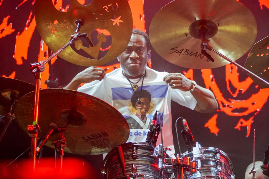 Algunas observaciones sobre el show de Living Colour en C Art Media y su revolución inconclusa